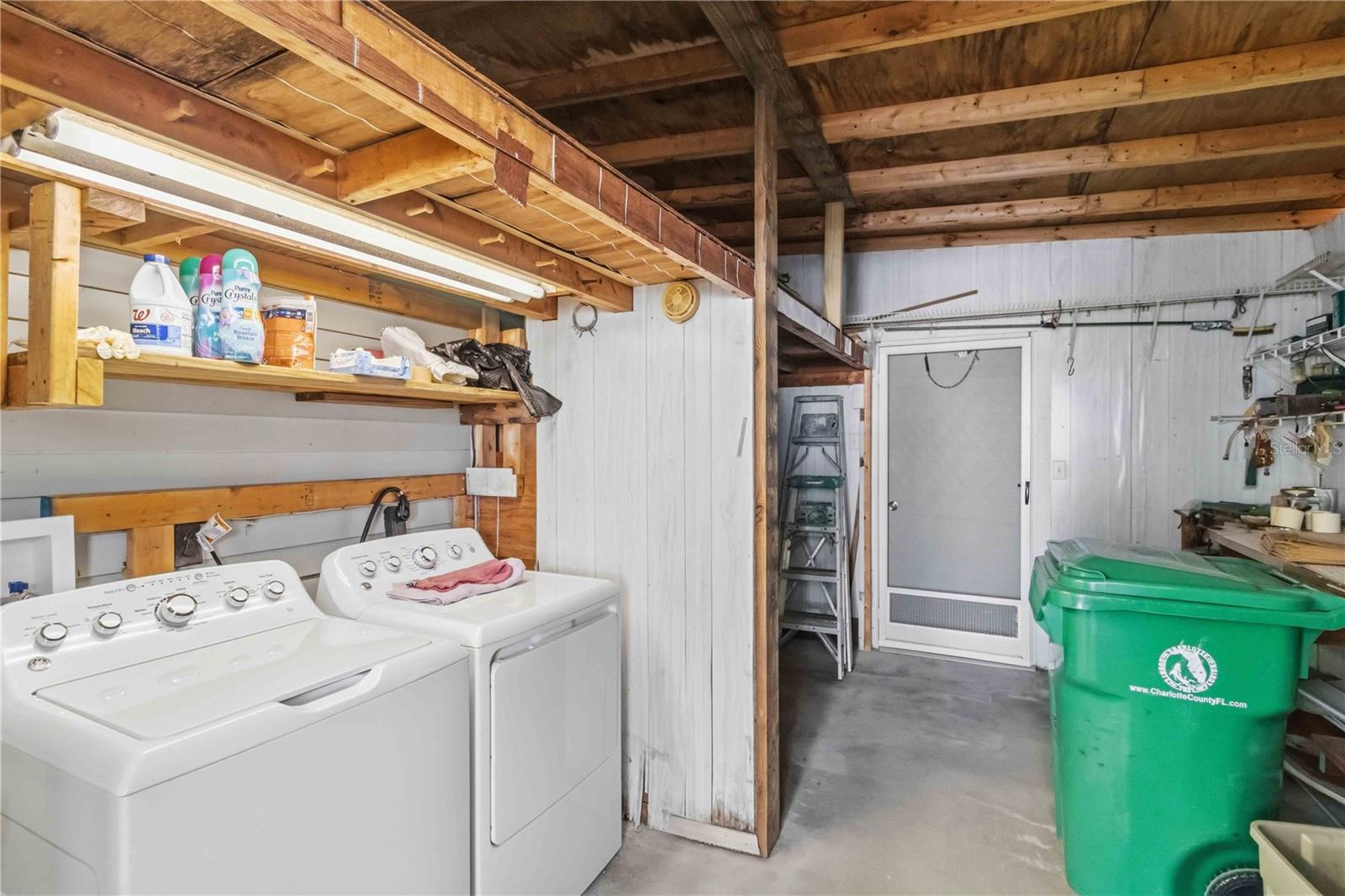 Image 34 of 65 For 8455 Buttonquail Drive