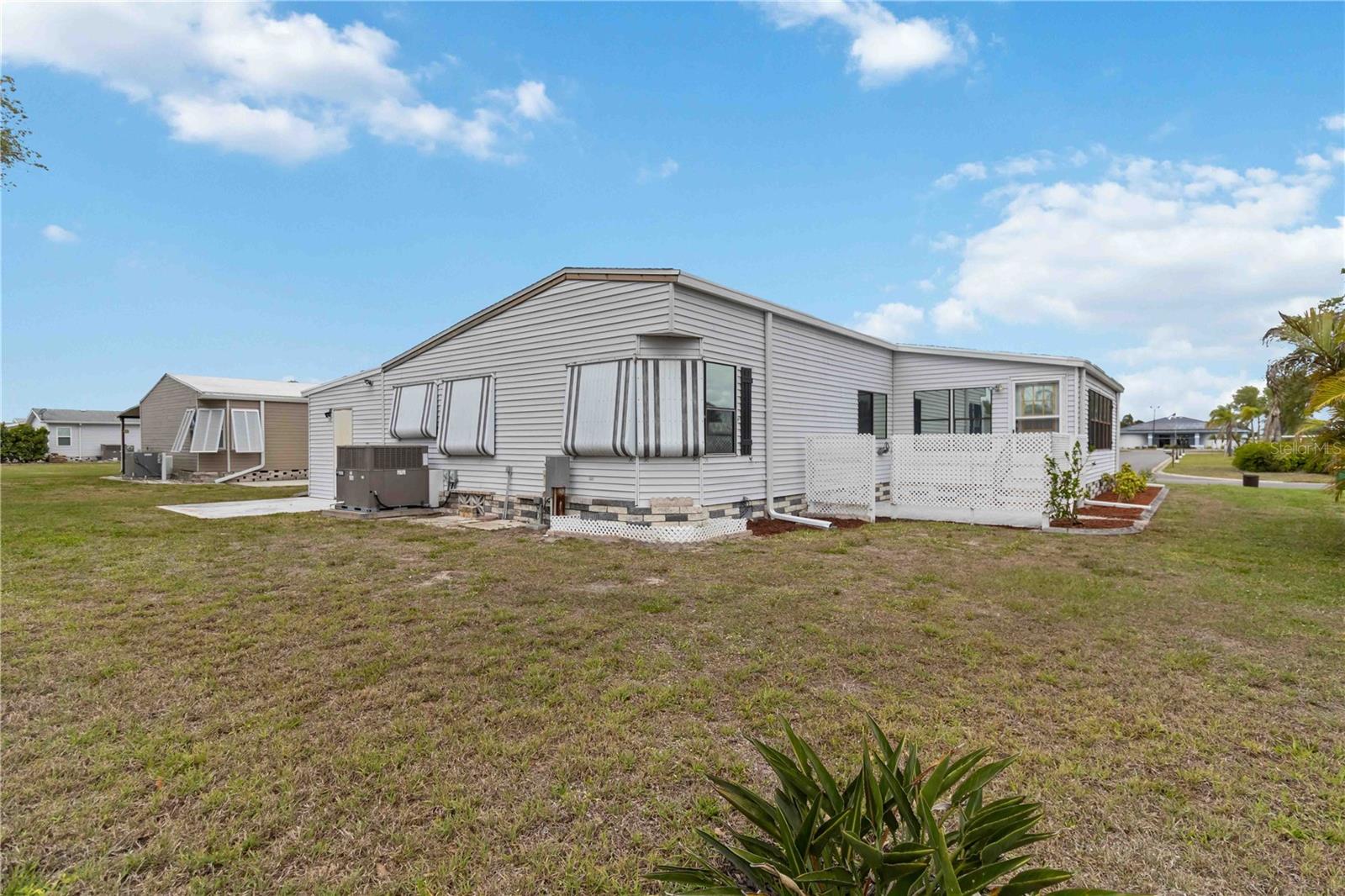 Image 36 of 65 For 8455 Buttonquail Drive