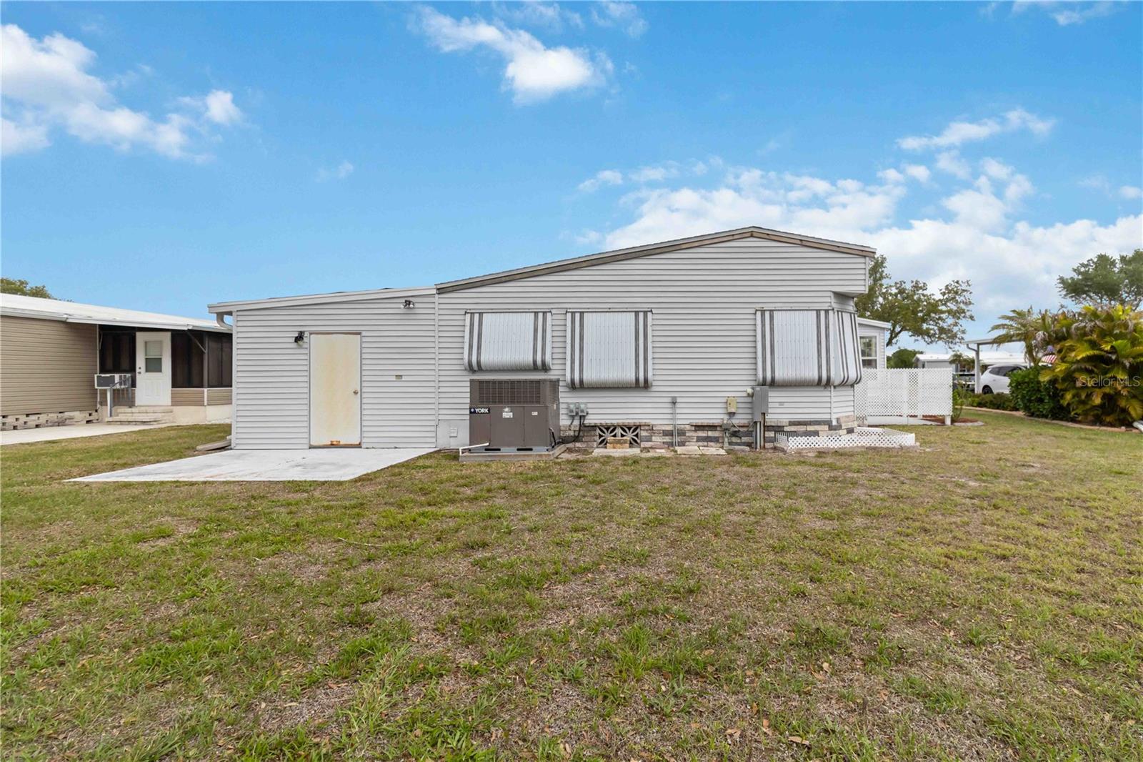 Image 37 of 65 For 8455 Buttonquail Drive