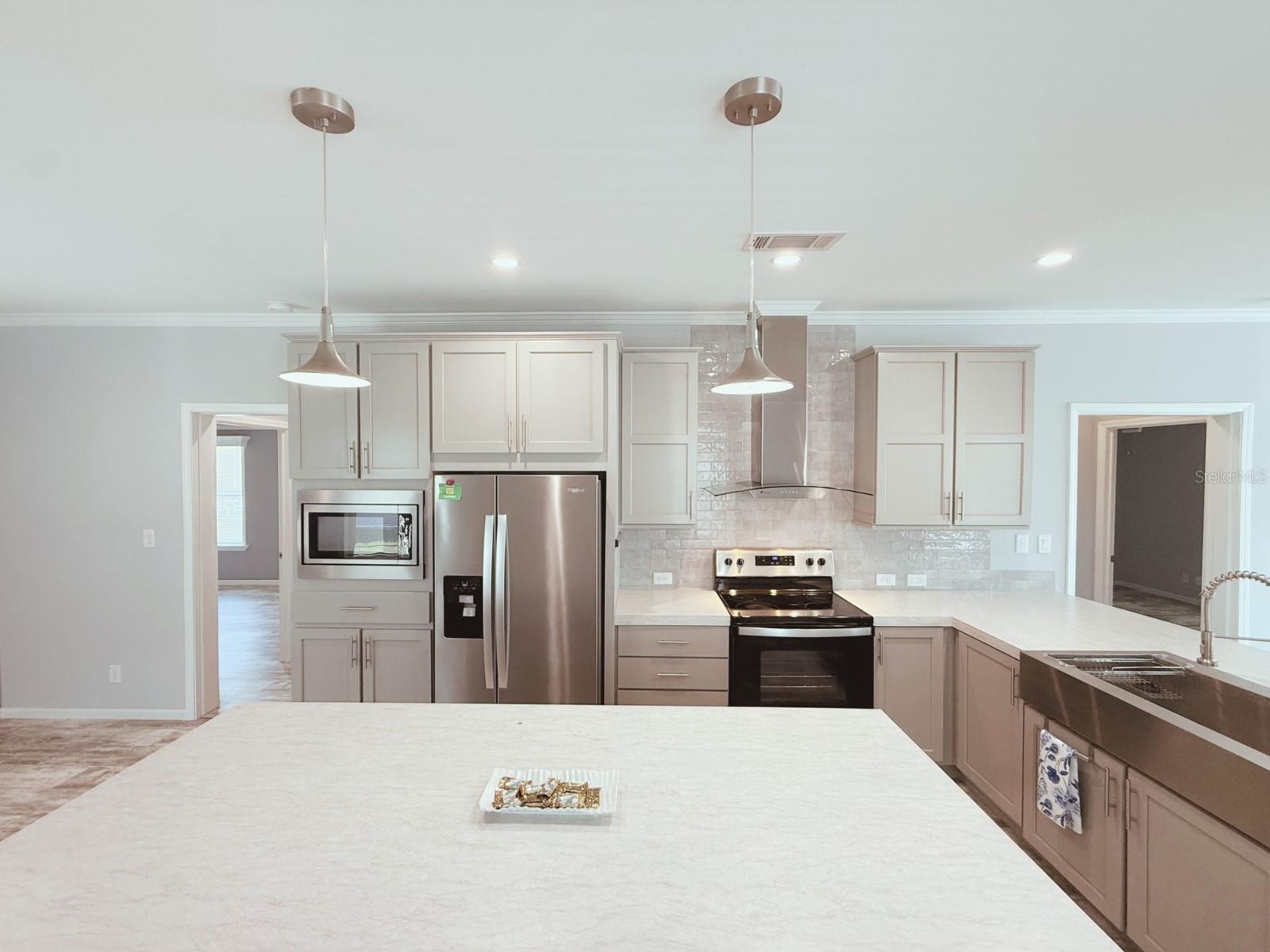 Image 8 of 25 For 1620 Voyager Drive