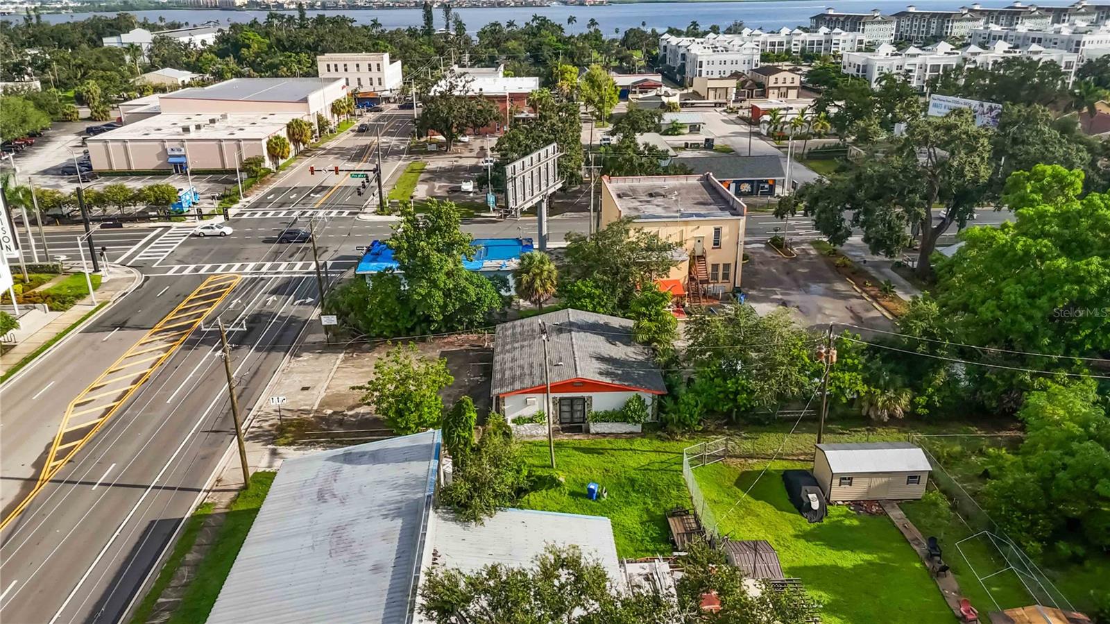 Image 9 of 11 For 711 9th Street E