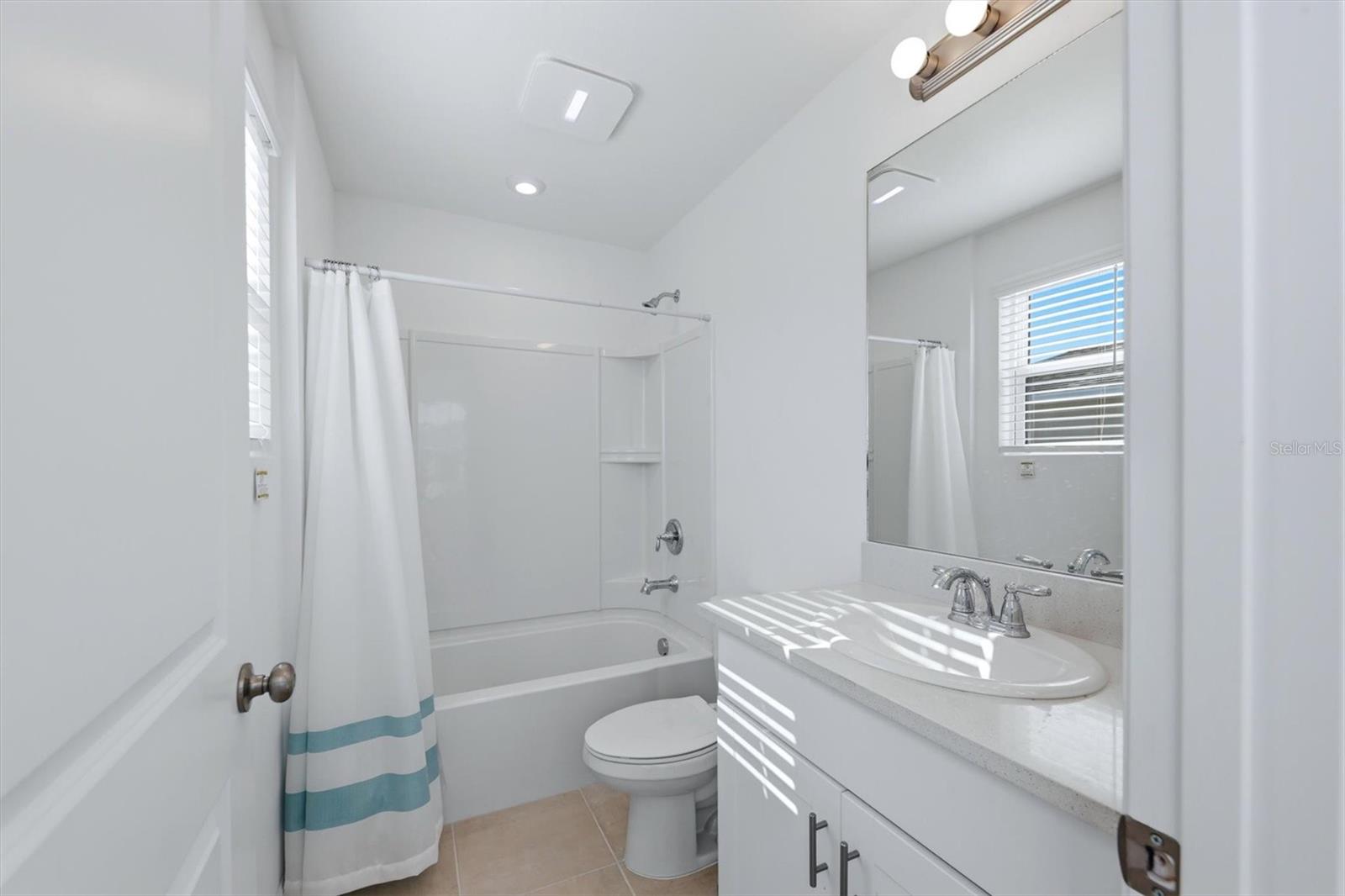 Image 17 of 25 For 6135 Fairmont Lane