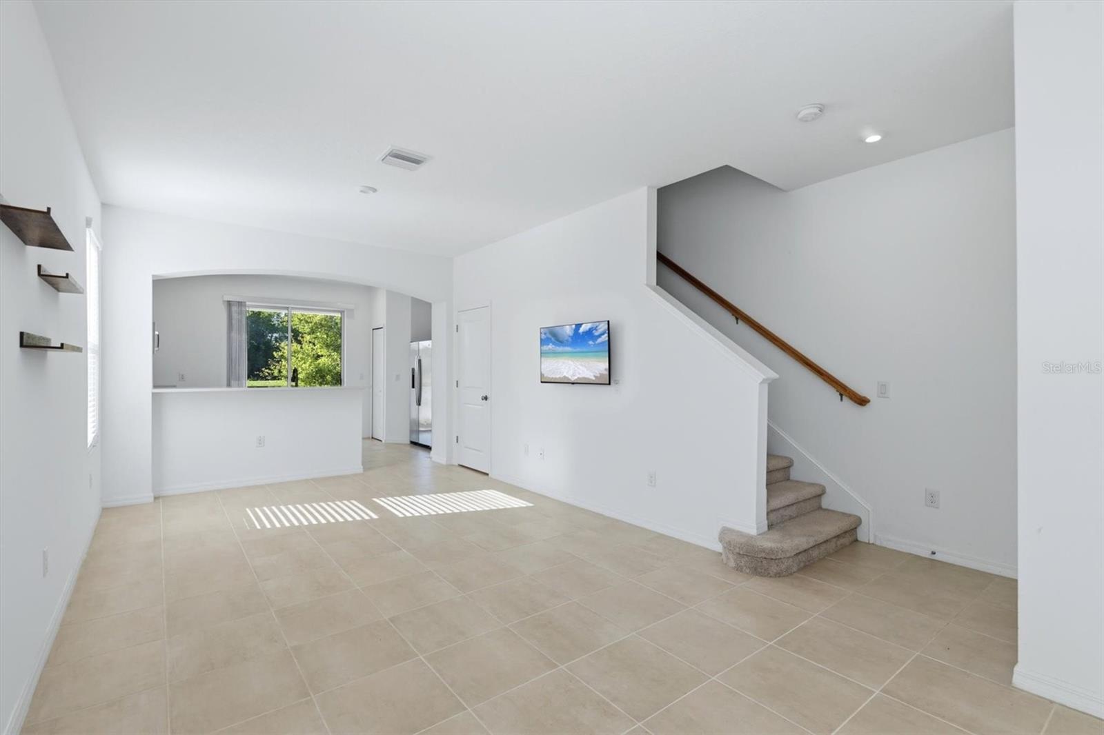 Image 4 of 25 For 6135 Fairmont Lane