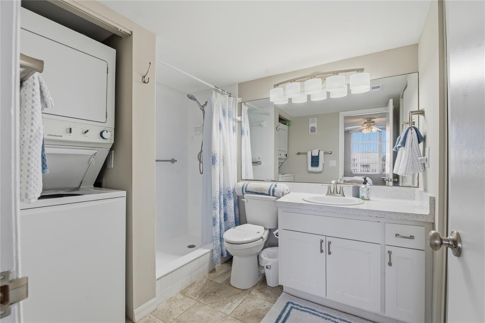 Image 27 of 55 For 7540 Bay Island Drive S 251