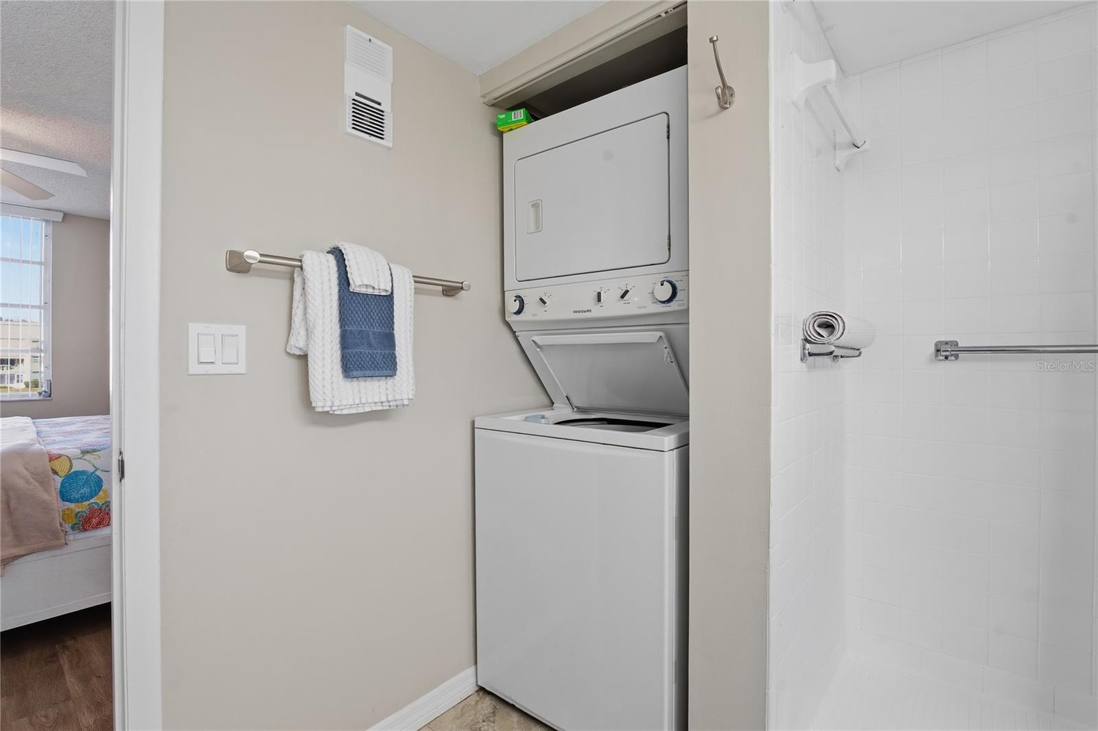 Image 28 of 55 For 7540 Bay Island Drive S 251