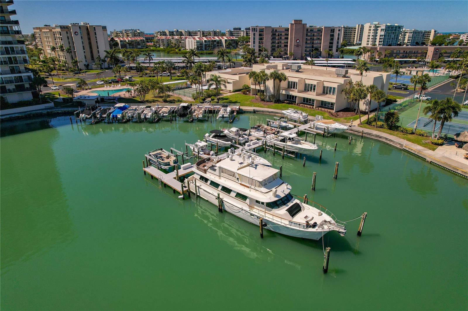 Image 36 of 55 For 7540 Bay Island Drive S 251