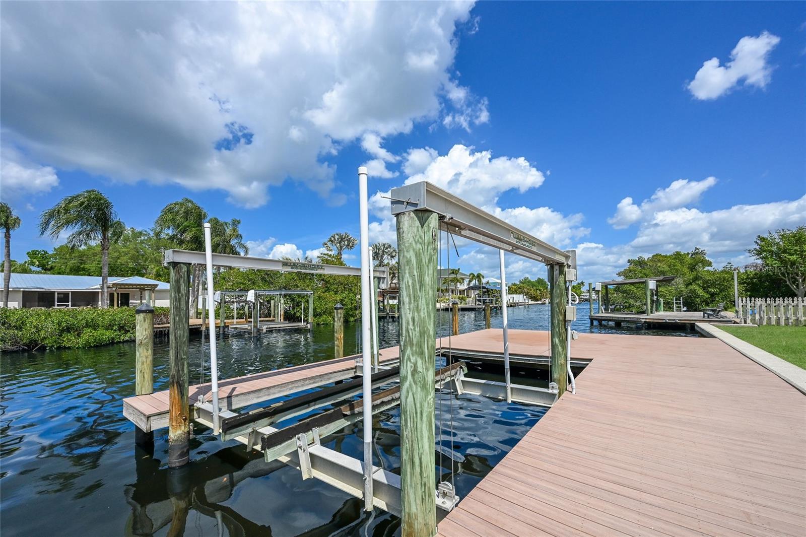 Listing photo id 38 for 6912 7th Avenue Boulevard Nw