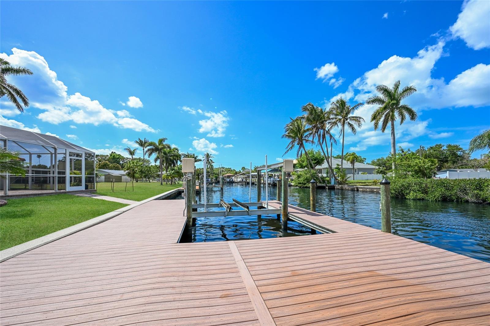 Listing photo id 39 for 6912 7th Avenue Boulevard Nw