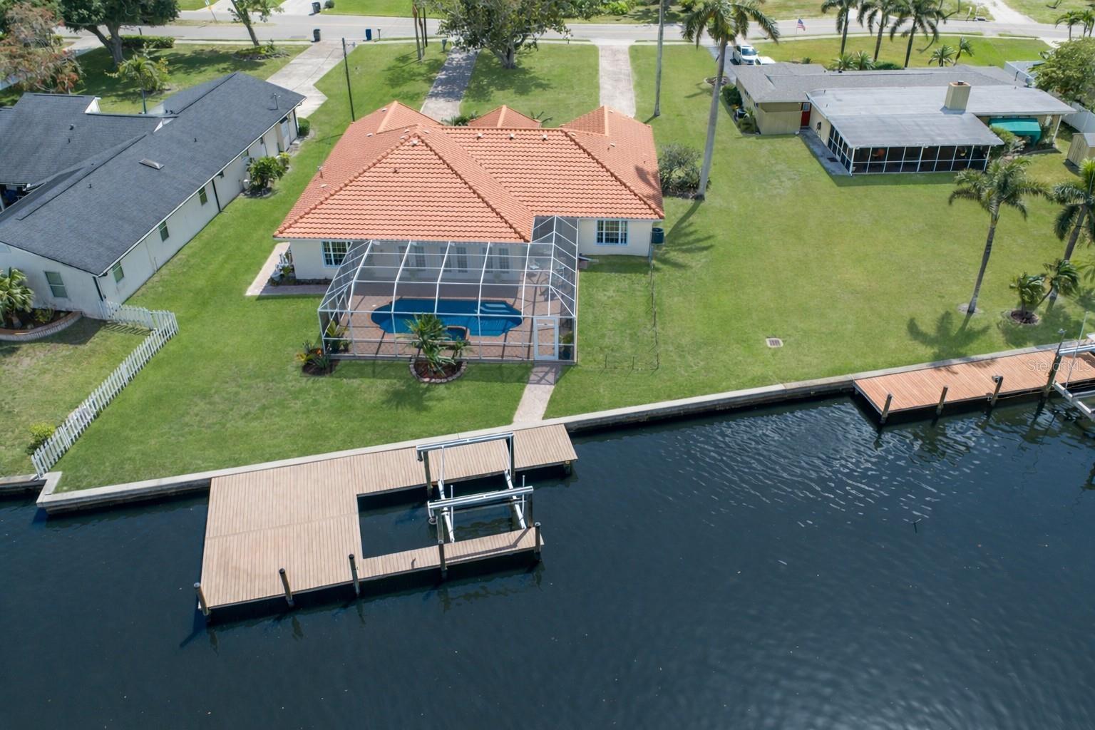 Listing photo id 42 for 6912 7th Avenue Boulevard Nw