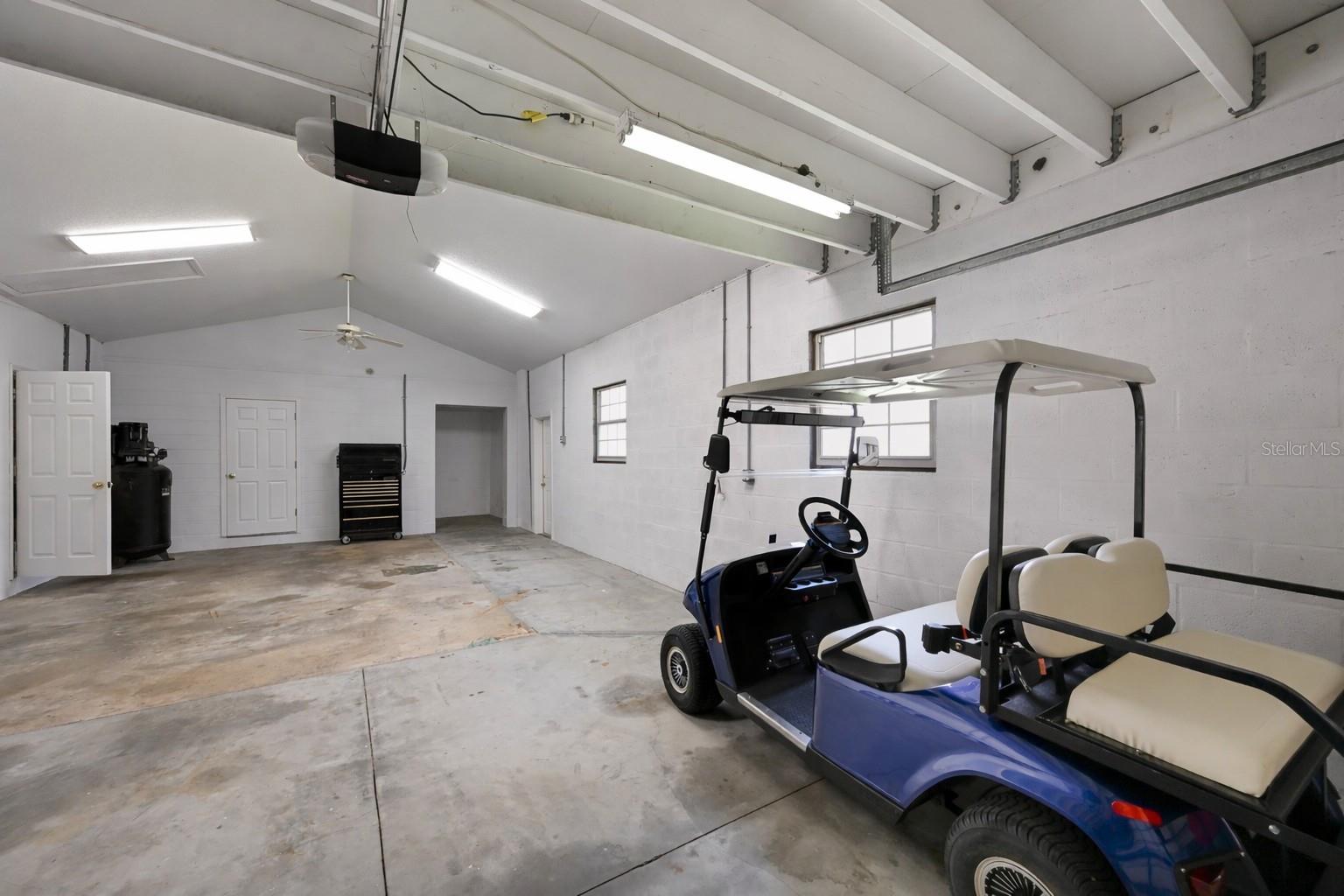 Listing photo id 49 for 6912 7th Avenue Boulevard Nw