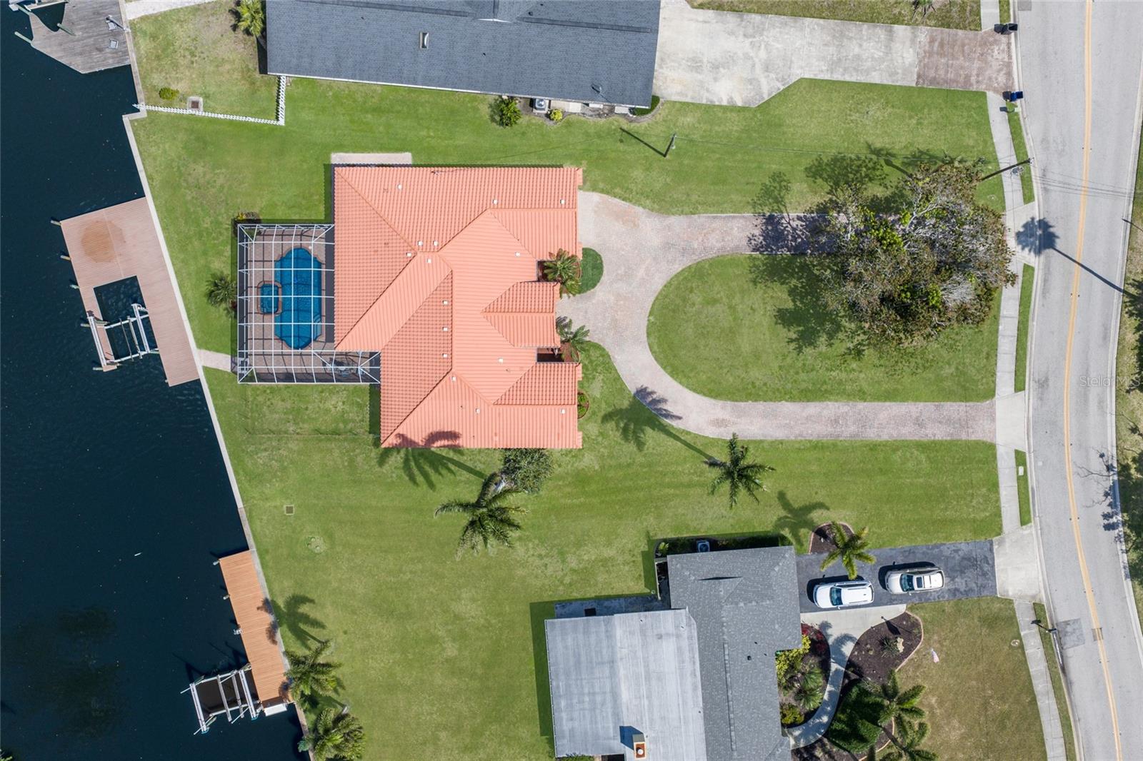 Listing photo id 52 for 6912 7th Avenue Boulevard Nw