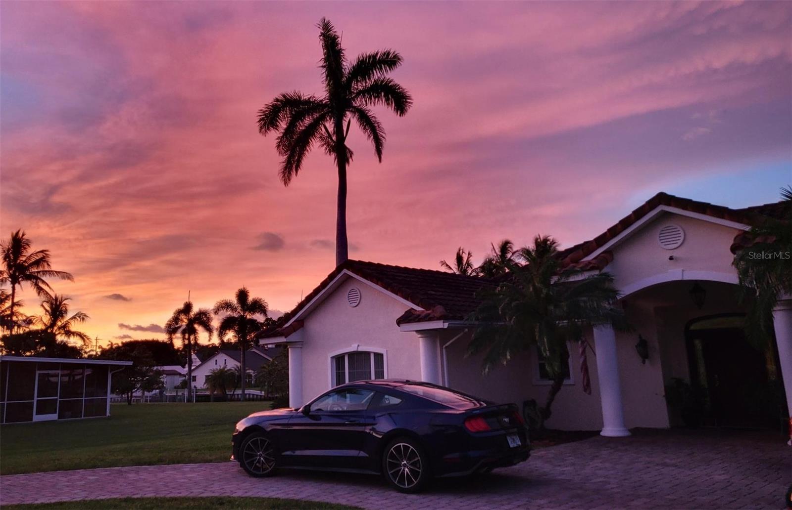 Listing photo id 58 for 6912 7th Avenue Boulevard Nw