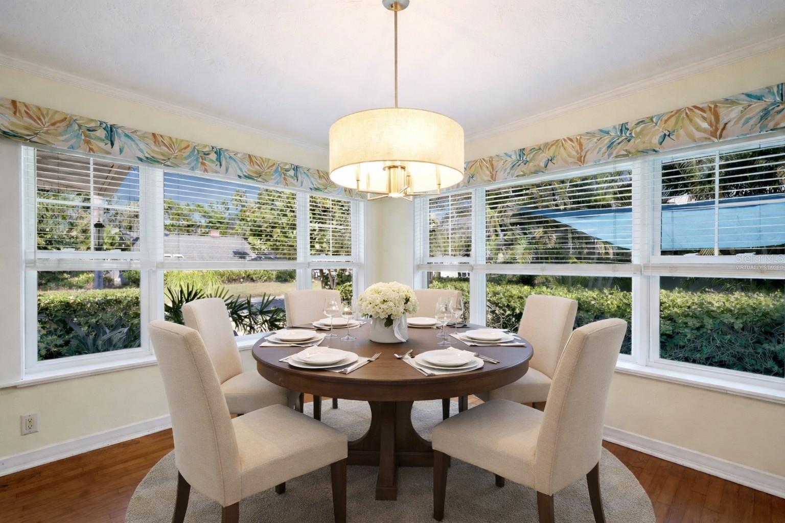 Image 10 of 39 For 104 24th Street Nw