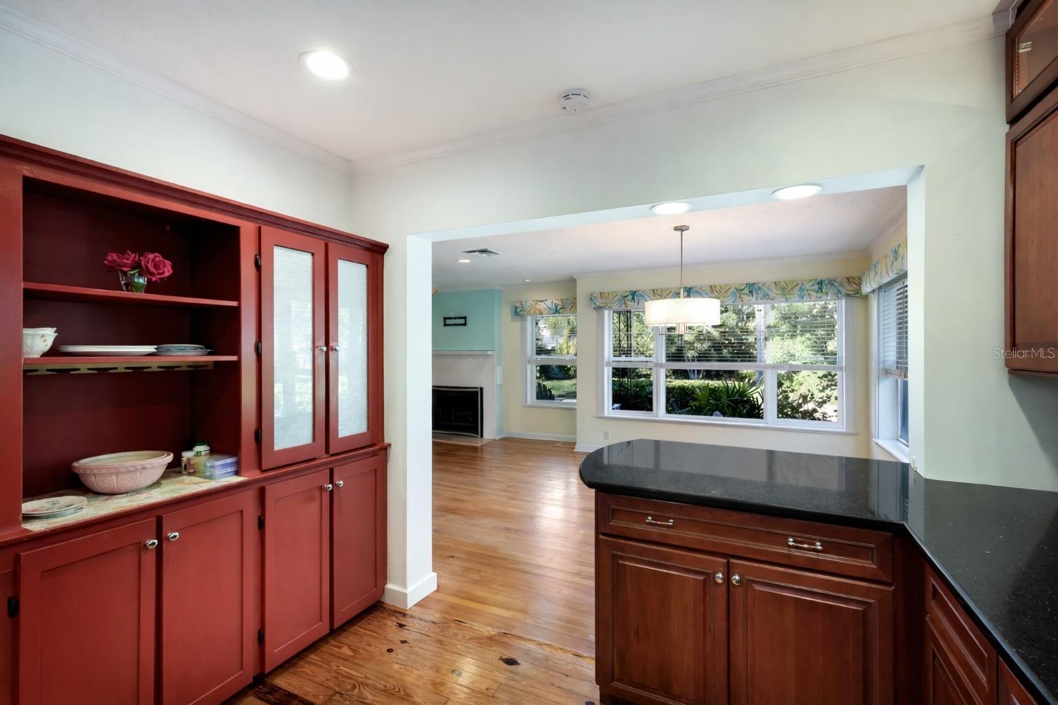 Image 13 of 39 For 104 24th Street Nw