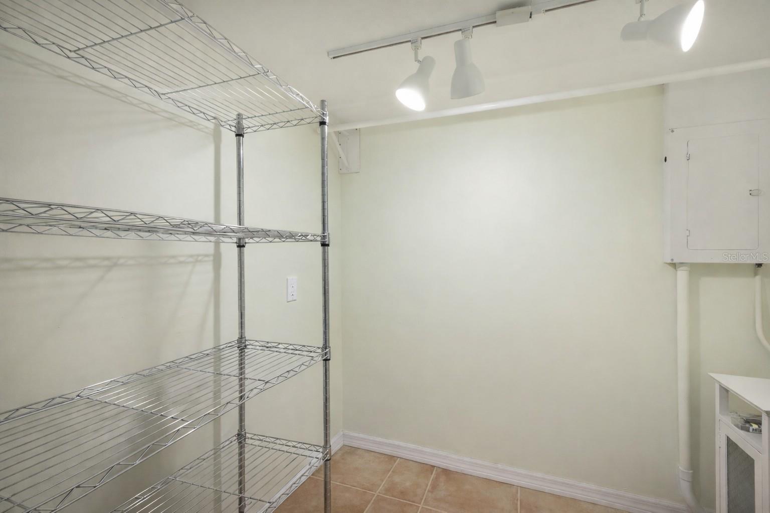 Image 26 of 39 For 104 24th Street Nw