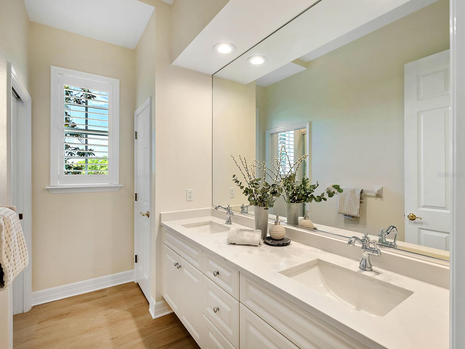 Image 54 of 90 For 7003 Portmarnock Place