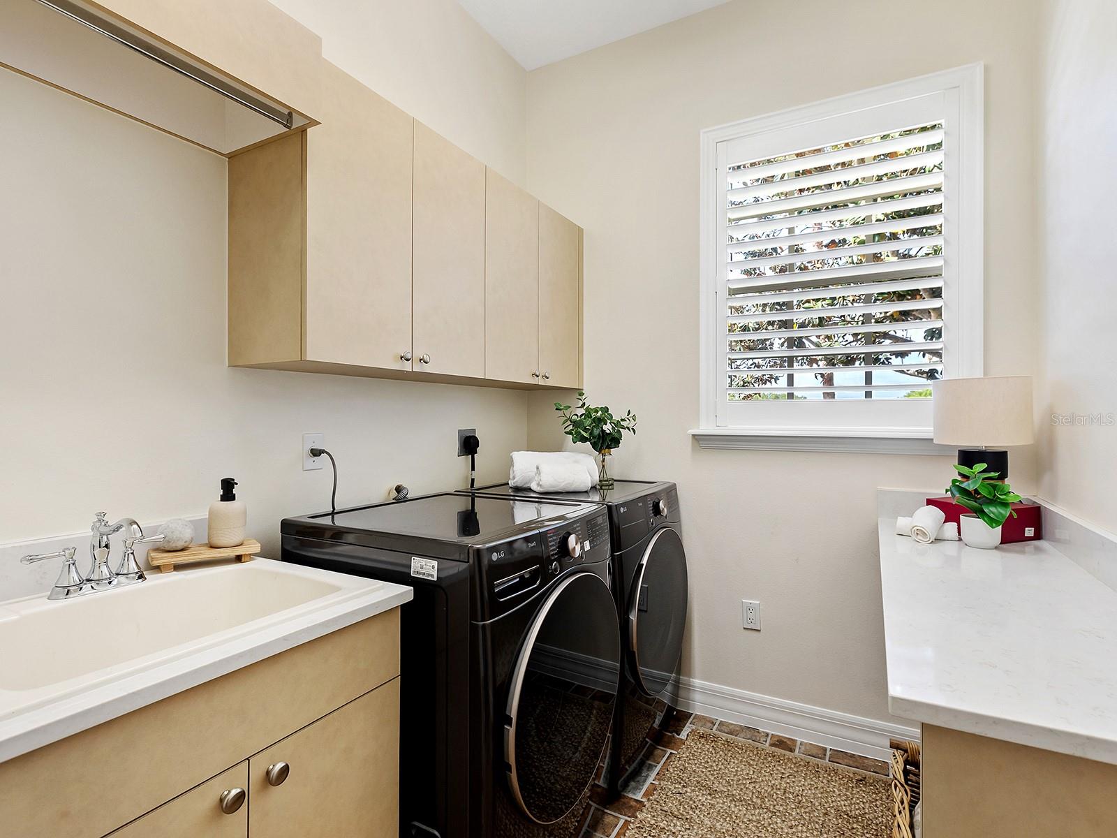 Image 62 of 90 For 7003 Portmarnock Place