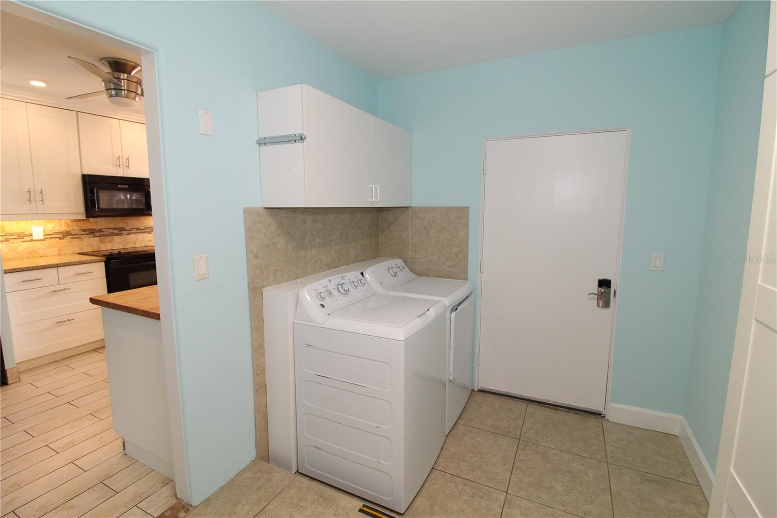 Image 10 of 28 For 2705 Brink Avenue