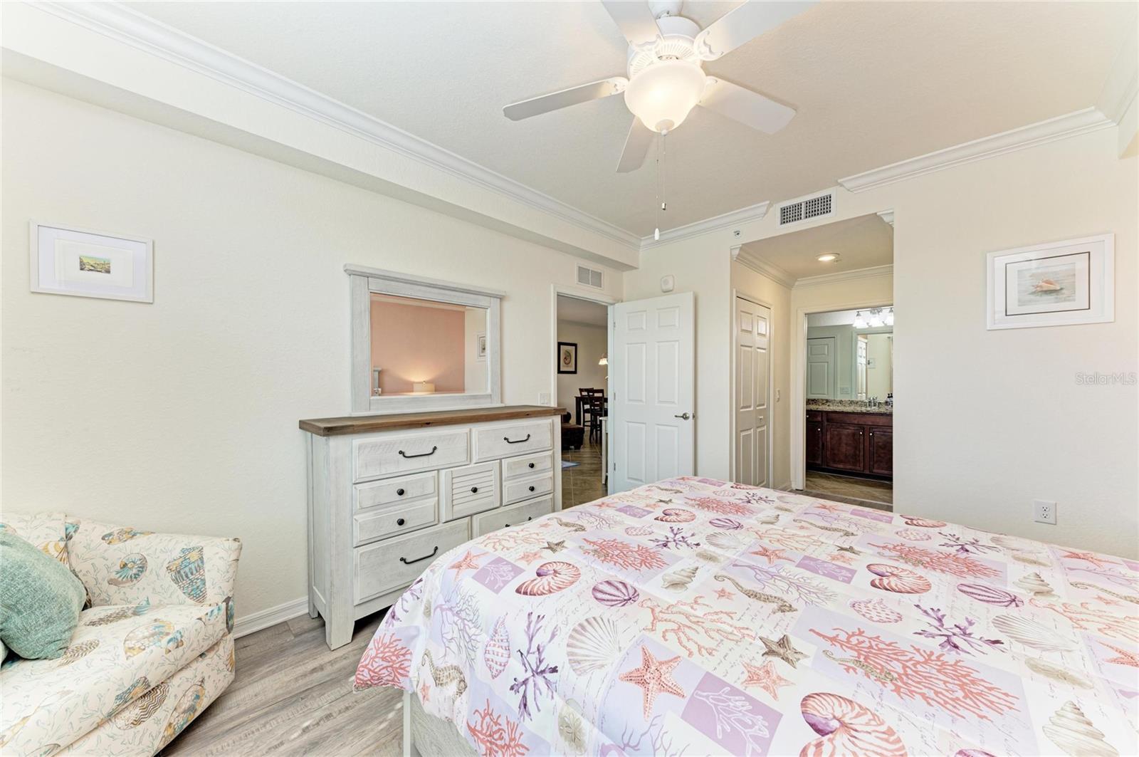 Image 20 of 69 For 17108 Vardon Terrace 305