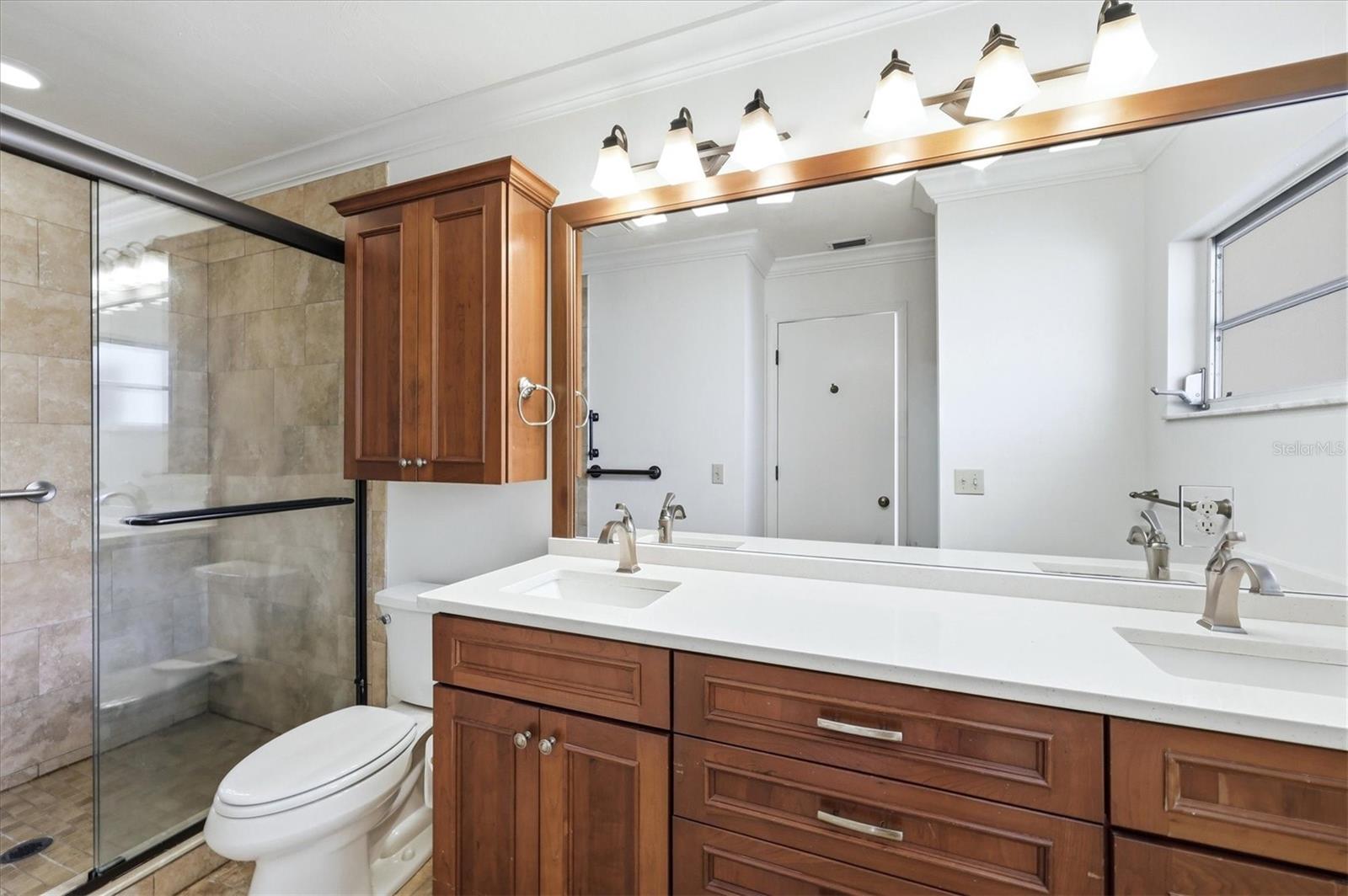 Image 22 of 55 For 4986 Waterbridge Down