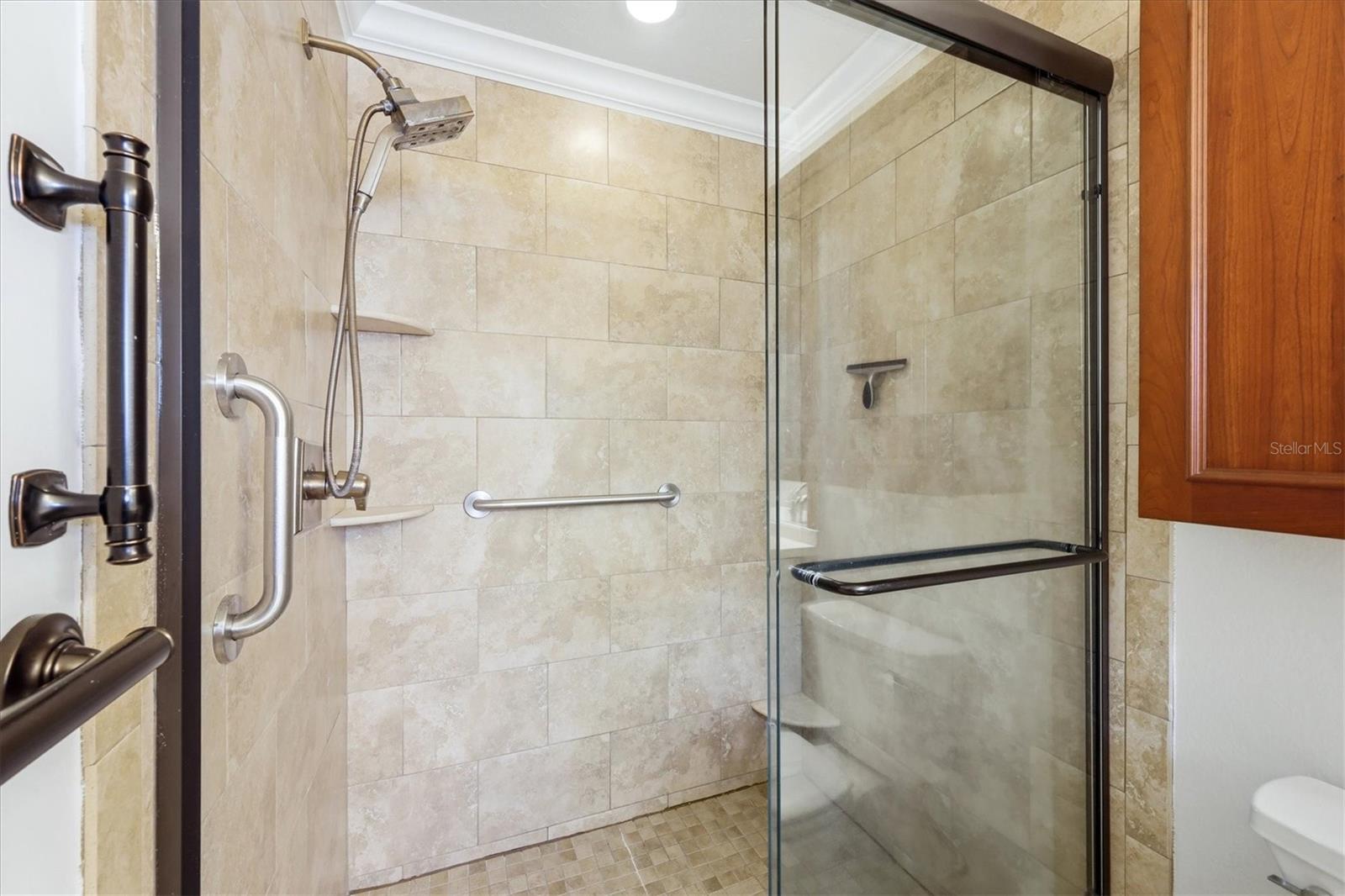 Image 23 of 55 For 4986 Waterbridge Down