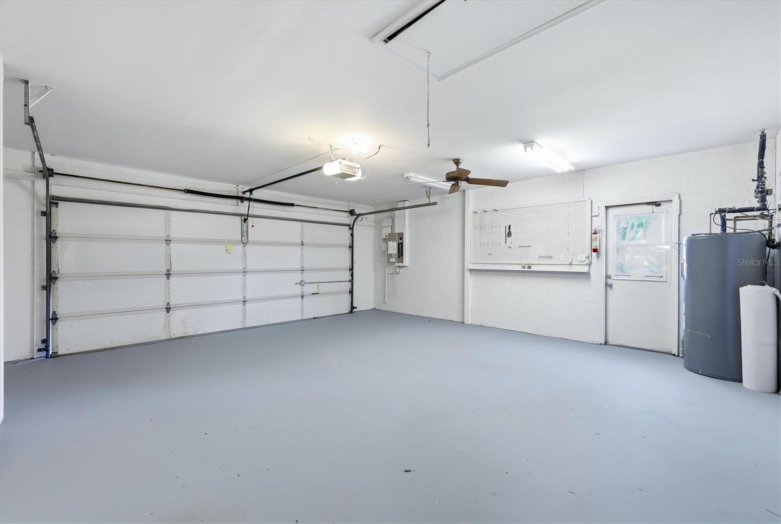 Image 32 of 55 For 4986 Waterbridge Down