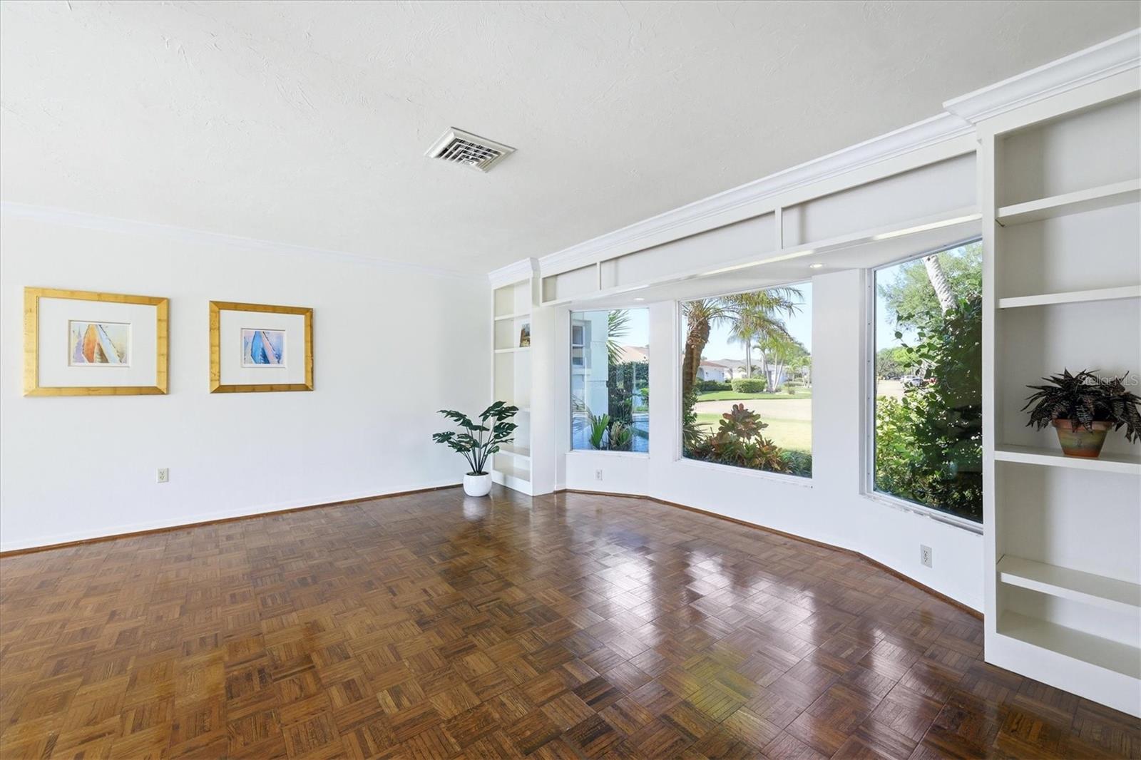 Image 7 of 55 For 4986 Waterbridge Down