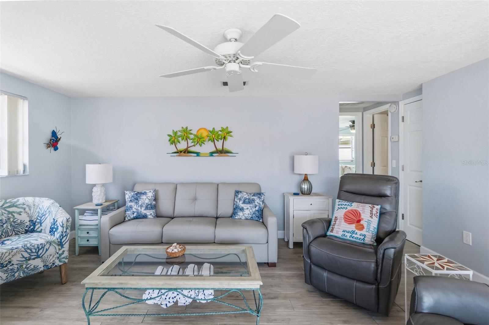 Image 10 of 39 For 6154 Midnight Pass Road A-05