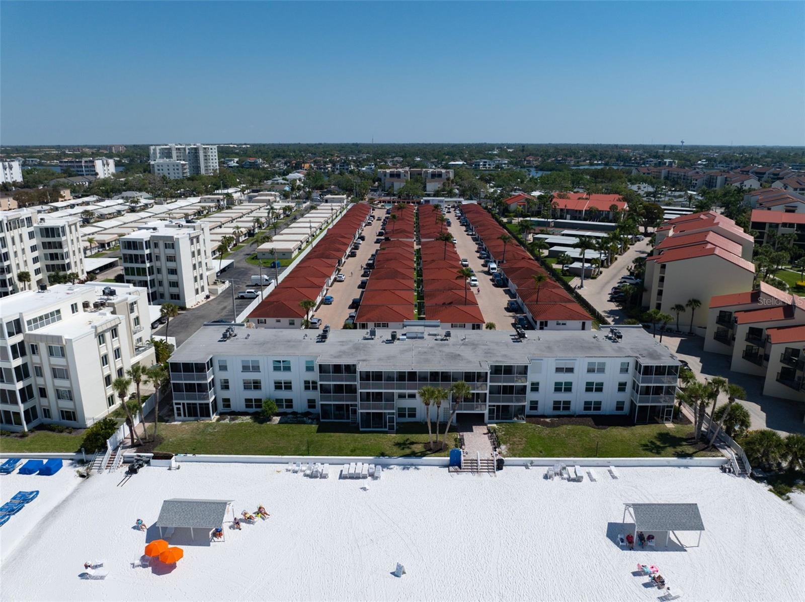 Image 26 of 39 For 6154 Midnight Pass Road A-05