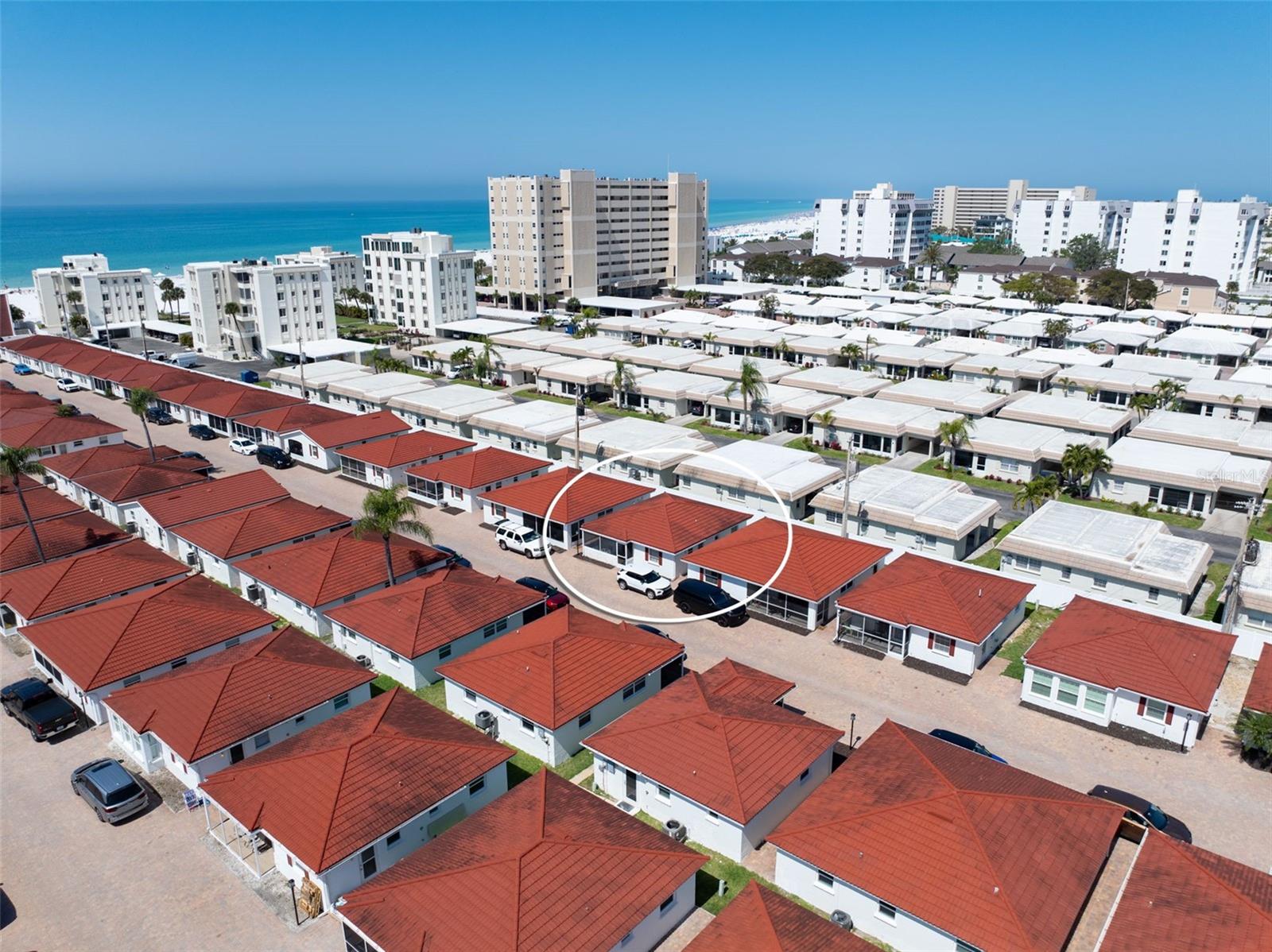 Image 27 of 39 For 6154 Midnight Pass Road A-05