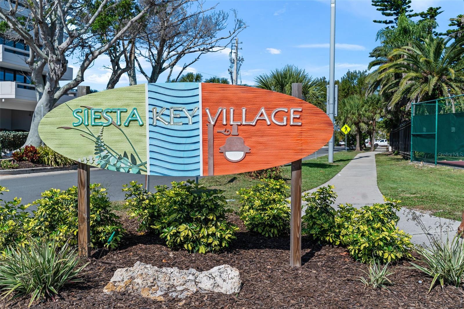 Image 35 of 39 For 6154 Midnight Pass Road A-05