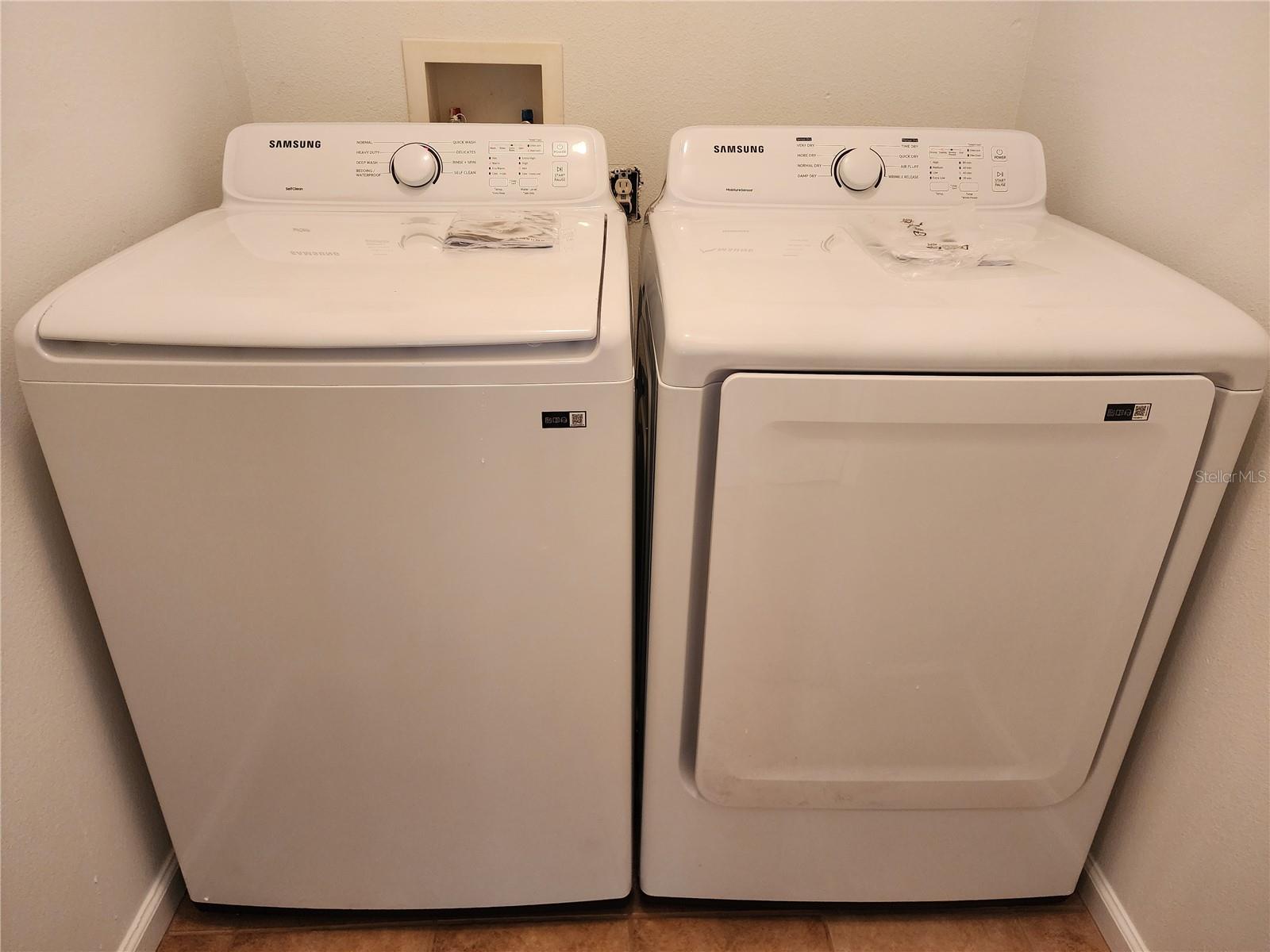 Image 23 of 36 For 4802 51st Street W 1421