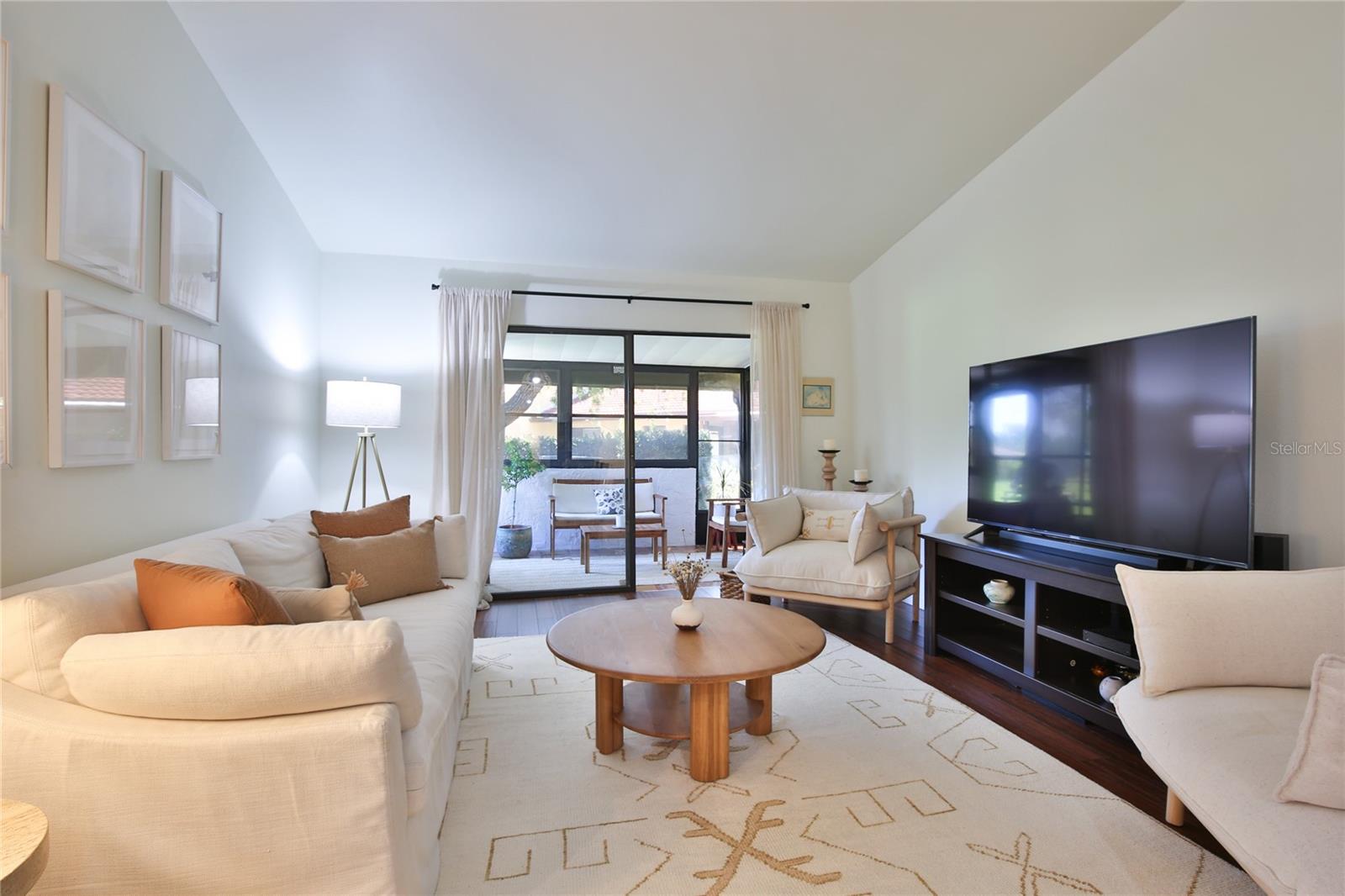 Image 3 of 40 For 1411 57th Street W 1411