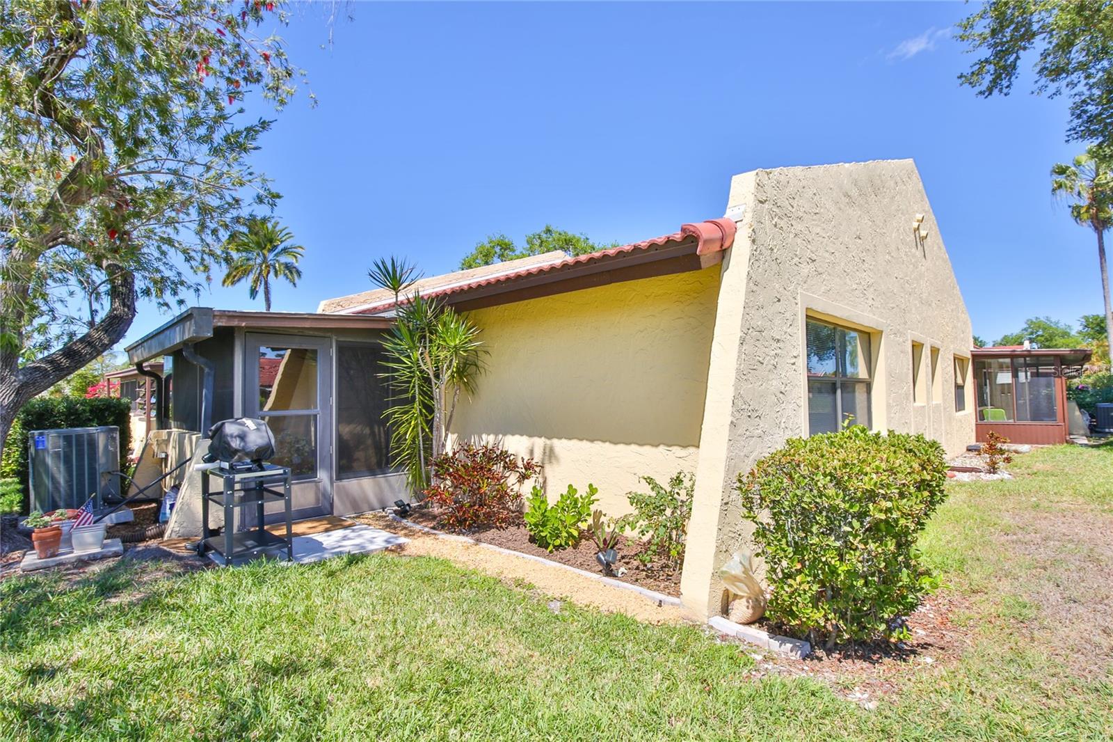 Image 31 of 40 For 1411 57th Street W 1411