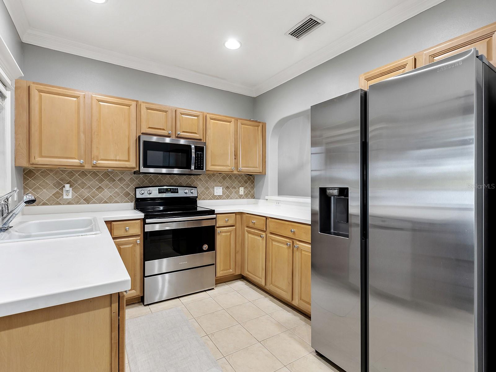 Image 12 of 30 For 232 Cape Harbour Loop 106