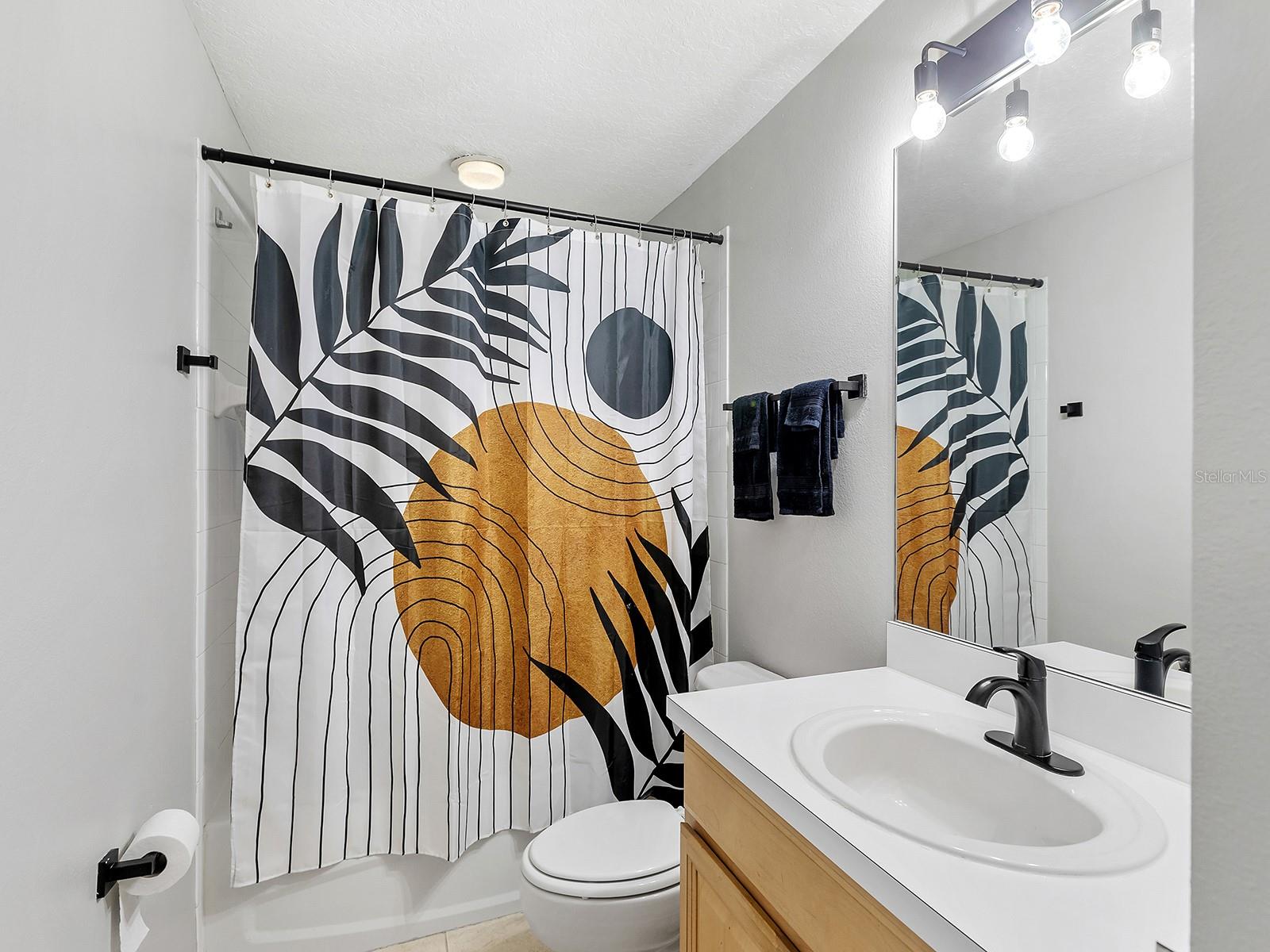 Image 22 of 30 For 232 Cape Harbour Loop 106