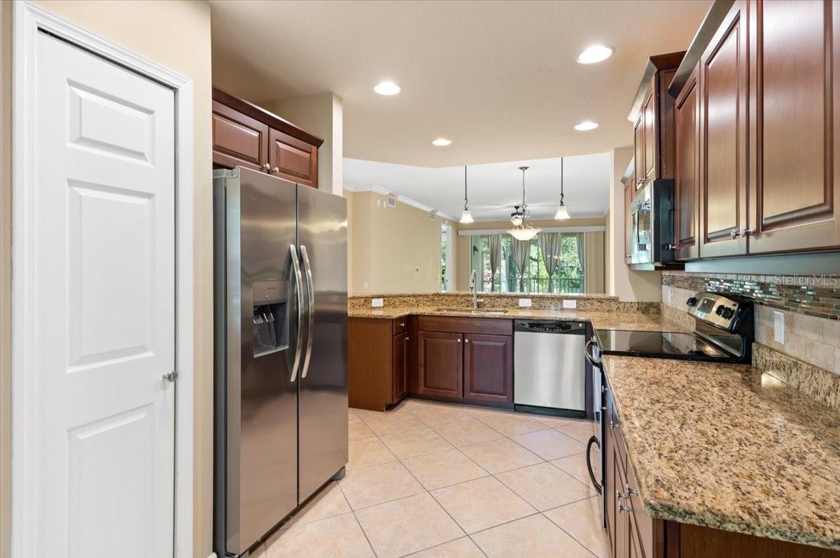 Image 10 of 36 For 5567 Key West Place 5567