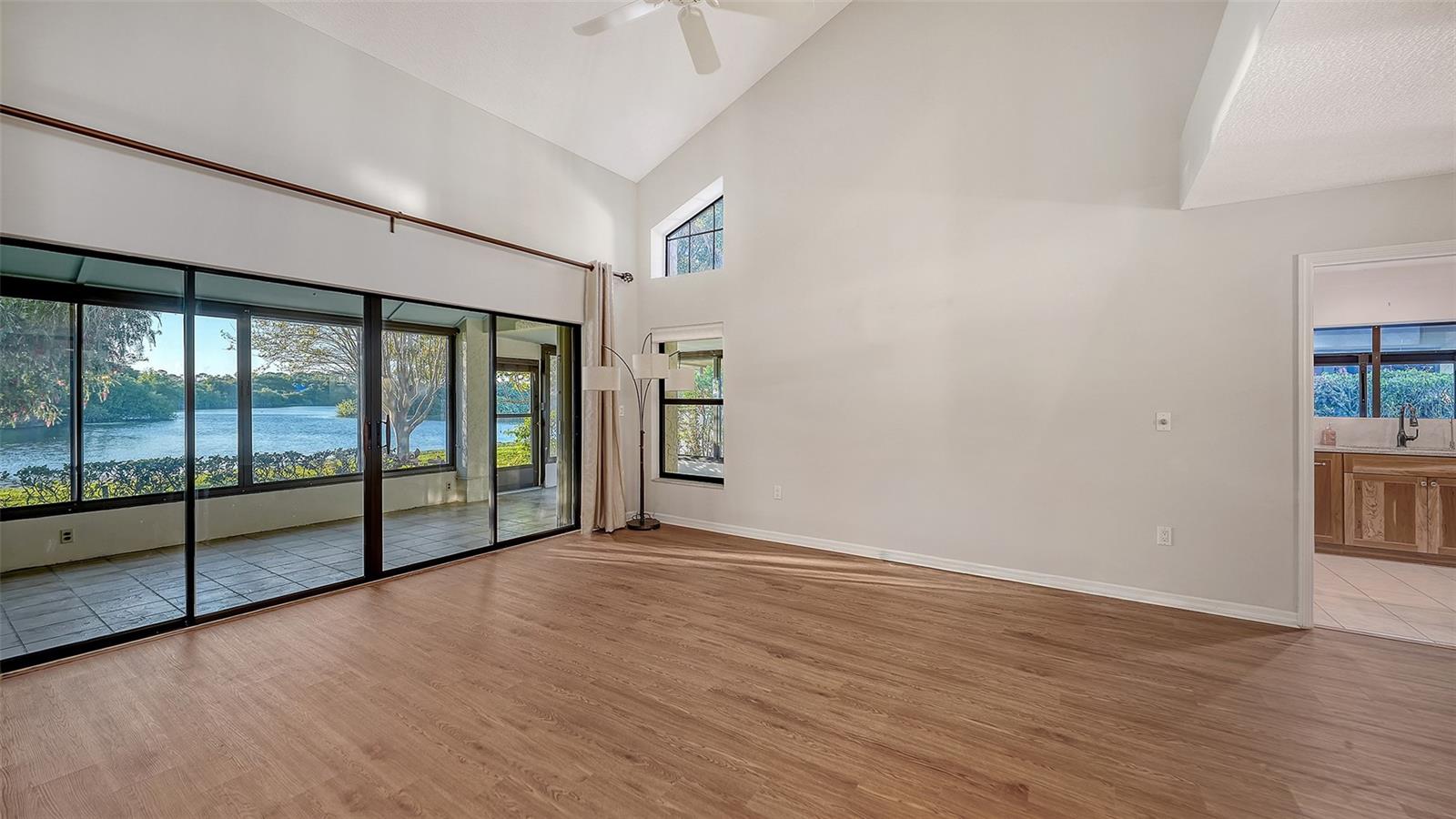 Image 11 of 54 For 7363 Oak Moss Drive 33