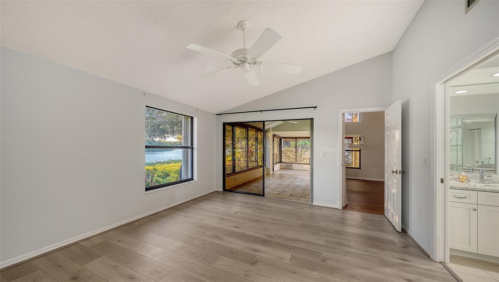 Image 25 of 54 For 7363 Oak Moss Drive 33