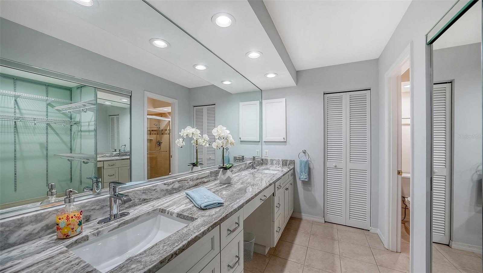 Image 26 of 54 For 7363 Oak Moss Drive 33