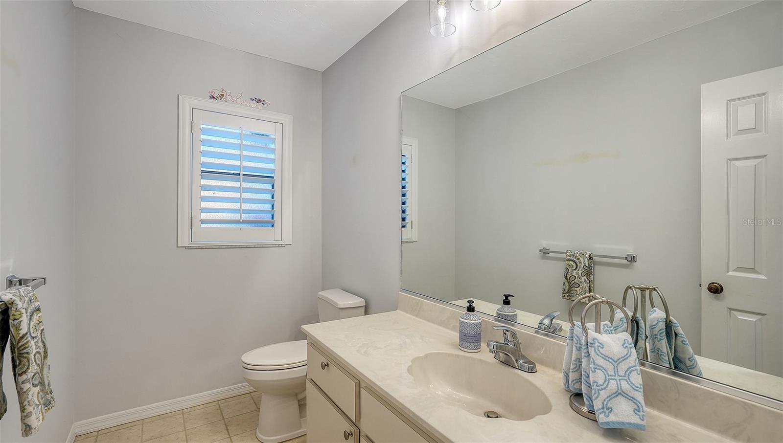 Image 30 of 54 For 7363 Oak Moss Drive 33