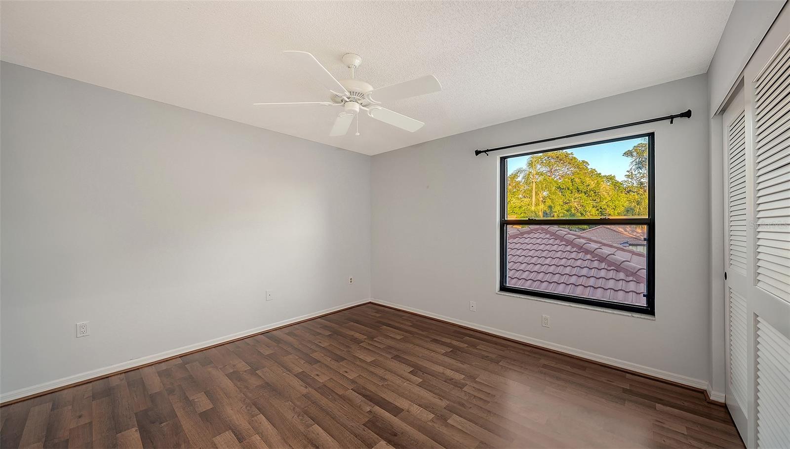 Image 35 of 54 For 7363 Oak Moss Drive 33