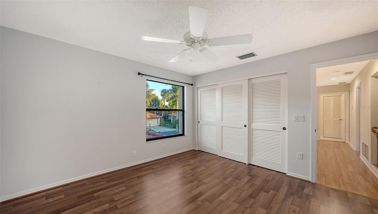 Image 36 of 54 For 7363 Oak Moss Drive 33