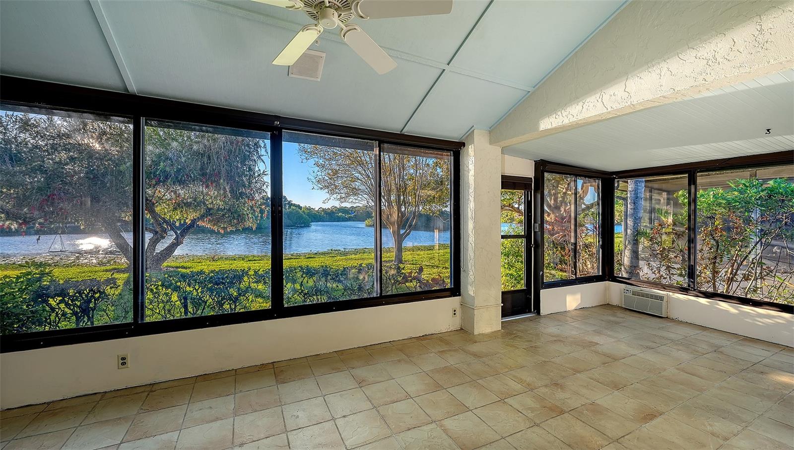 Image 37 of 54 For 7363 Oak Moss Drive 33