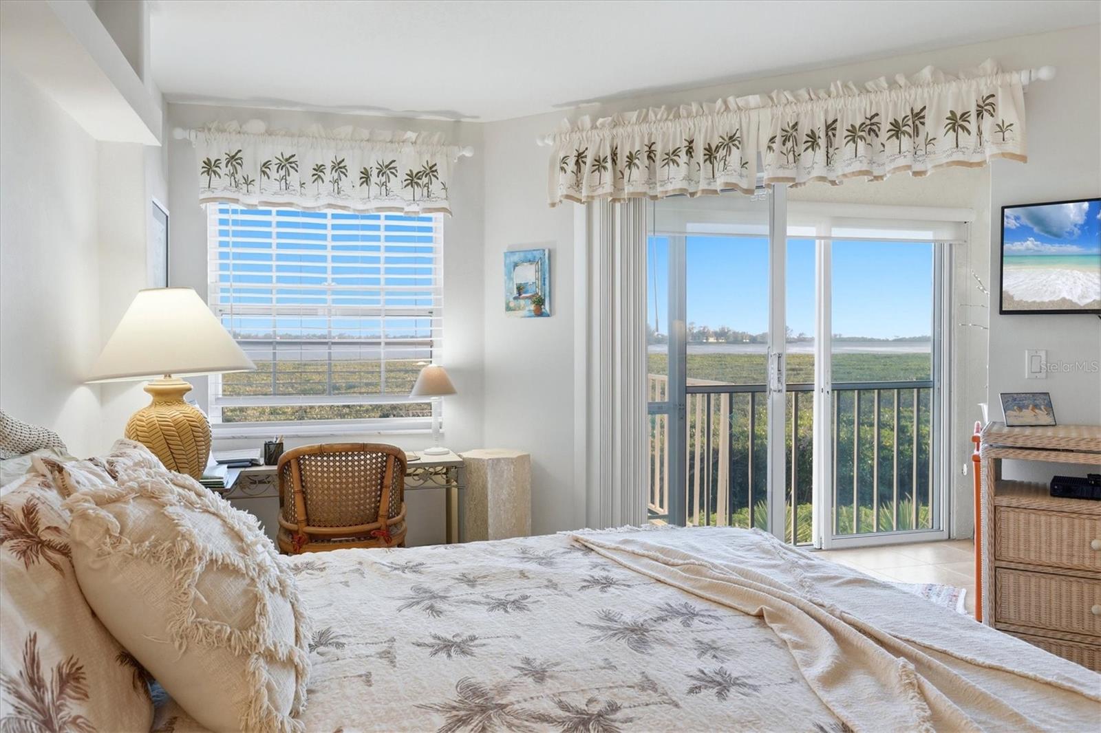 Image 10 of 75 For 1323 Perico Point Circle 107