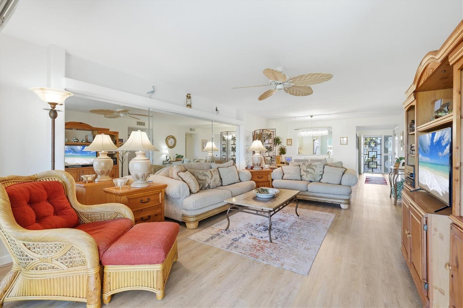 Image 13 of 75 For 1323 Perico Point Circle 107