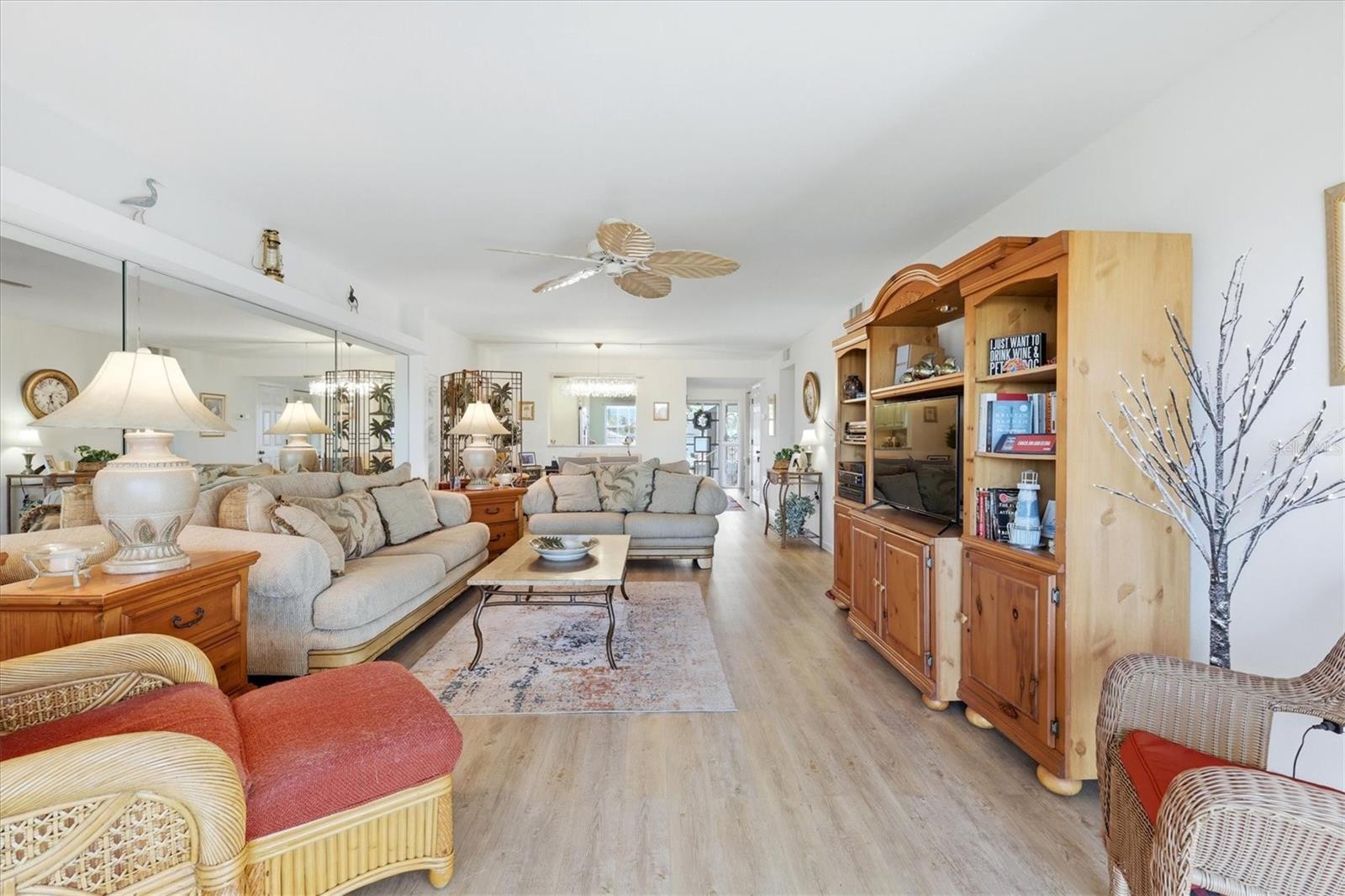 Image 14 of 75 For 1323 Perico Point Circle 107