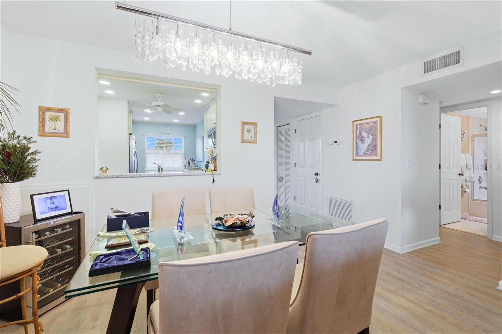 Image 16 of 75 For 1323 Perico Point Circle 107