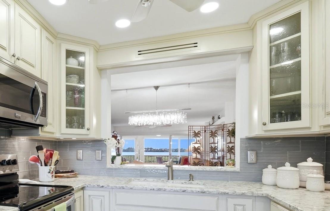 Image 20 of 75 For 1323 Perico Point Circle 107