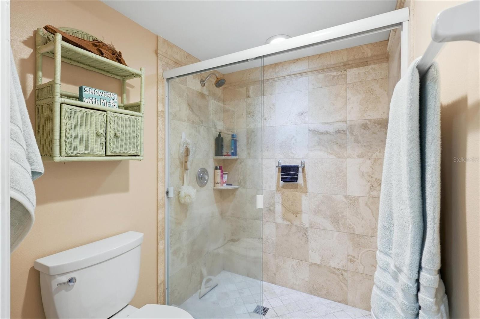 Image 32 of 75 For 1323 Perico Point Circle 107